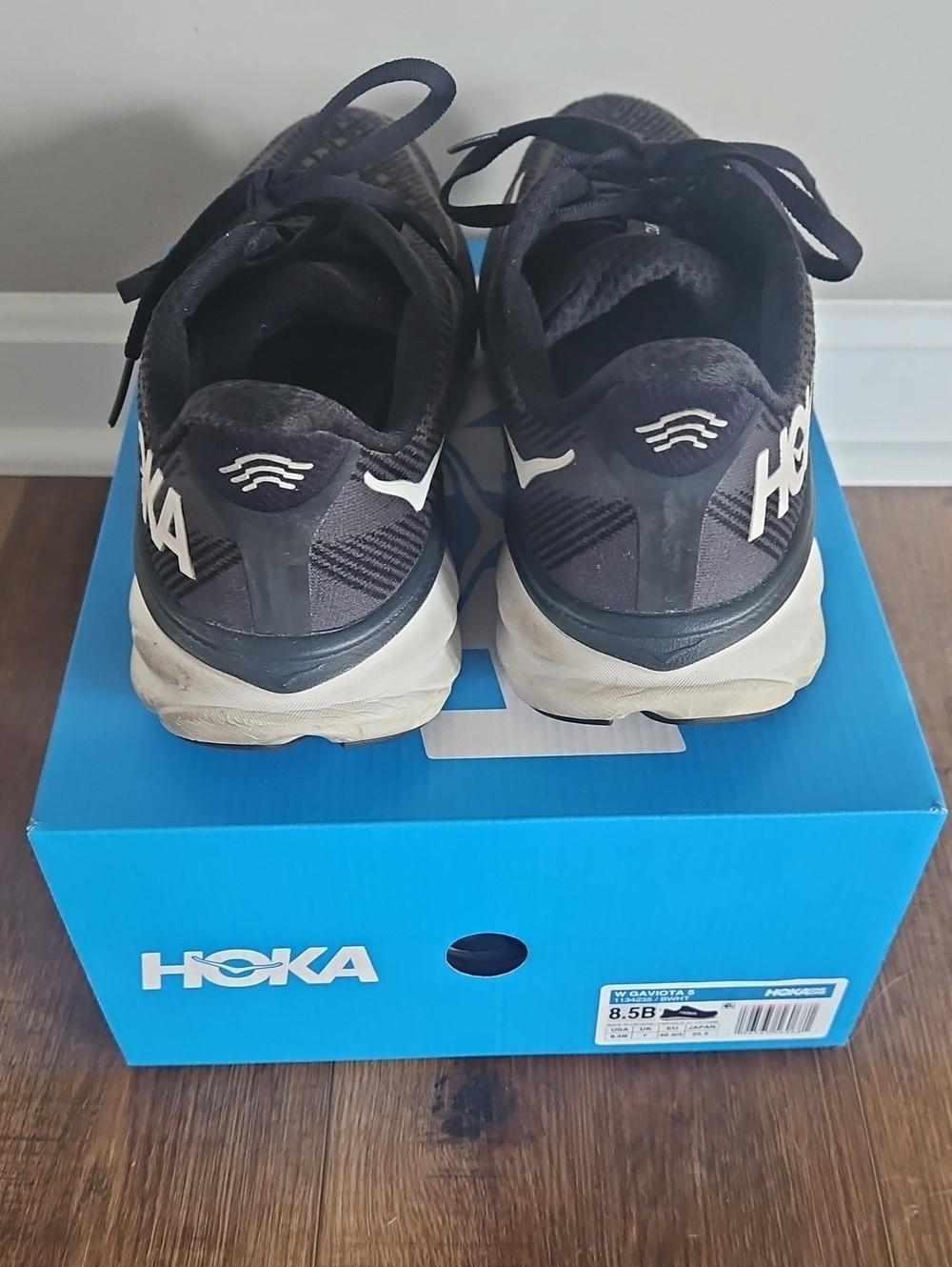 Hoka W Clifton 9, Womens 8.5B - Picture 2 of 5